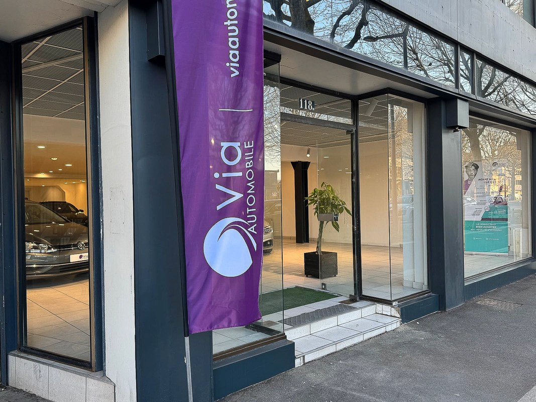 via-automobile-agence-rouen-1.jpeg